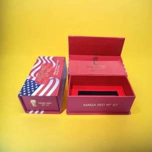 magnetic-closure-rigid-boxes-with-logo-on-it